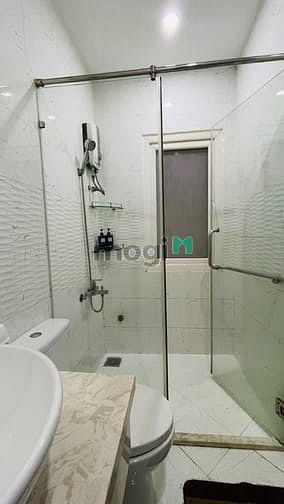 Hình ảnh Studio full nội thất máy giặt riêng cửa sổ lớn gần cầu Công Lý