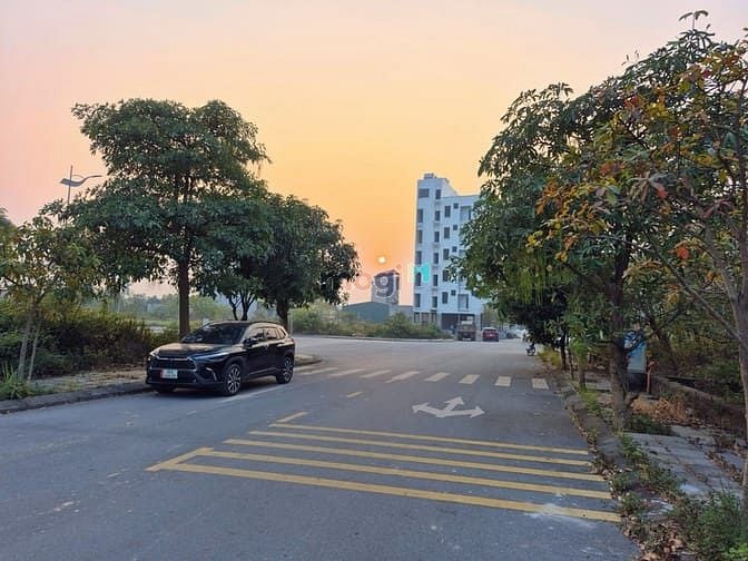 Hình ảnh Chính chủ bán 300m2 đất KĐT Khai Sơn/trường Đại học CN và TM Hà Nội