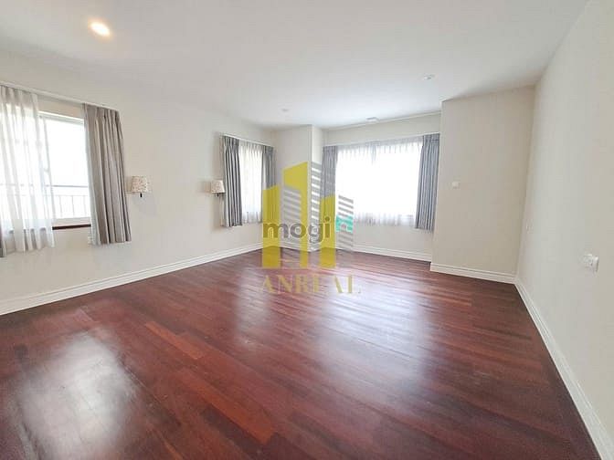 Hình ảnh Biệt Thự Châu Âu Đường Trần Não - 4 Phòng Giá 117 Triệu