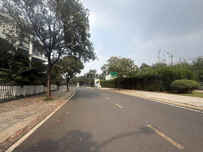 Hình ảnh Chính Chủ Gửi Bán Nhà Phố Liền Kề Khu ComPound Riovista