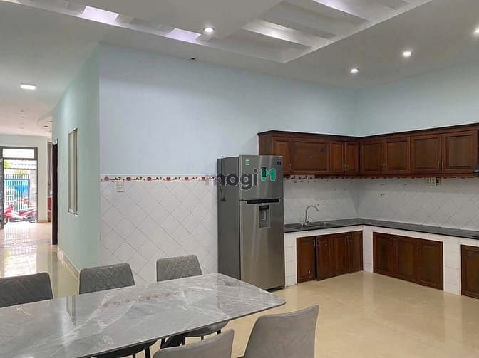 Hình ảnh Nhà Phố Sân Vườn KDC Hiện Hữu - Đường 6m 1387 Huỳnh Tấn Phát Quận 07