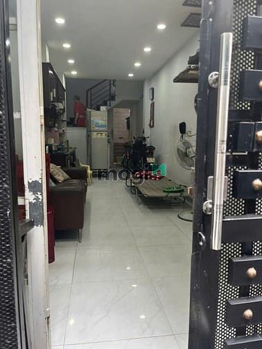 Hình ảnh Cho thuê nhà Nguyễn Cảnh Chân Quận 1
