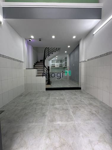 Hình ảnh Q1- Trần Đình Xu- Hẻm xe hơi- DT 3.5x9 6PN- dòng tiền 20tr
