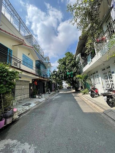 Hình ảnh Nhà Phố Giá Cực Tốt Khu Vực Dân Trí Cao - Hẻm 9m 1979 Huỳnh Tấn Phát