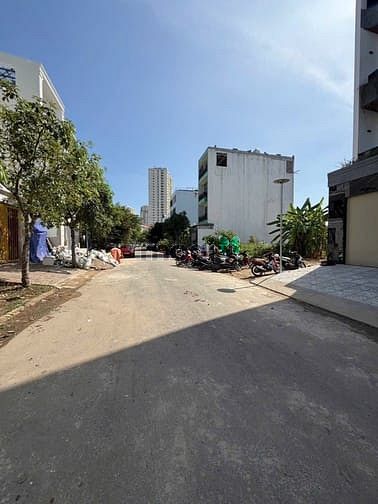 Hình ảnh Nhà Phố Tân Cổ Điển Hoàng Gia - Đường Rộng 12m KDC Dân Trí Cao An Ninh