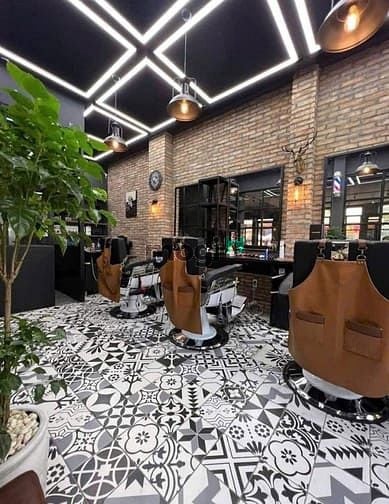 Hình ảnh Cho thuê mặt bằng ngay Quận 1 đường Nguyễn Trãi