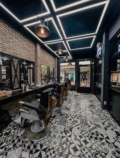 Hình ảnh Cho thuê mặt bằng ngay Quận 1 đường Nguyễn Trãi