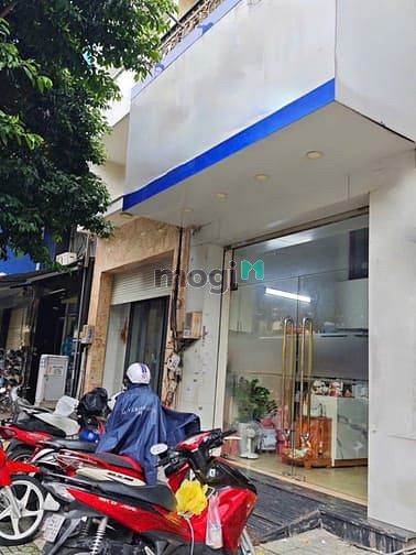 Hình ảnh Cho thuê mặt bằng Đường Nguyễn Chí Thanh, Quận 5 DT:4,5*12m