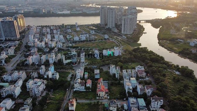 Hình ảnh Bán Đất dự án Thuộc Khu TTHC Quận 2 view sông đường 16M +hđ thuê 40tr
