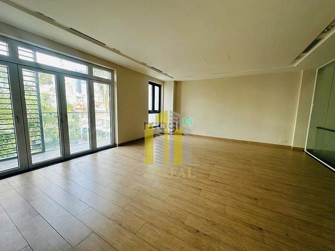 Hình ảnh Cho Thuê Nhà Sàn Trống - Mới Đẹp - Máy Lạnh Âm Trần Giá 70 Triệu