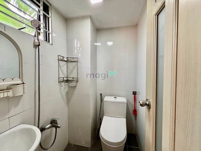 Hình ảnh Cho Thuê Căn Hộ Dịch Vụ Full Nội Thất Ngay Lê Văn Việt