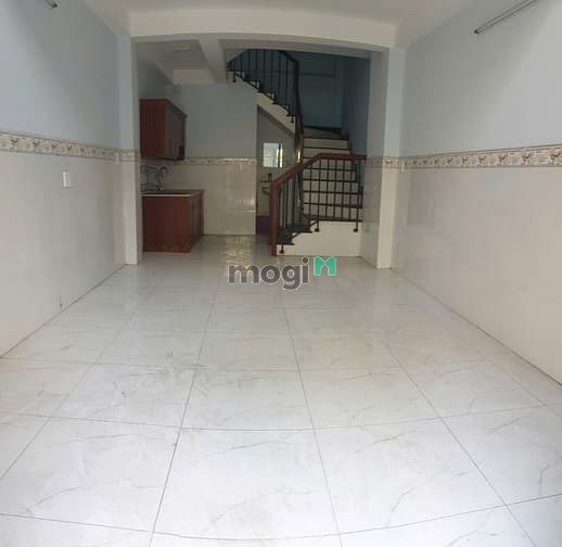 Hình ảnh Nhà cho thuê: 341C Lạc Long Quân Q11, (3.6x10m 3L 3pn 4wc)