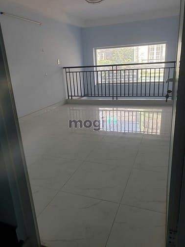 Hình ảnh Nhà cho thuê: 341C Lạc Long Quân Q11, (3.6x10m 3L 3pn 4wc)