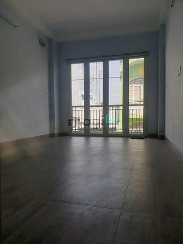 Hình ảnh Nhà cho thuê: 341C Lạc Long Quân Q11, (3.6x10m 3L 3pn 4wc)