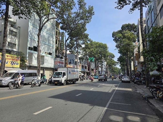 Hình ảnh Cho Thuê Toà Nhà 6 Tầng Vị Trí Đẹp Đường An Dương Vương Quận 5