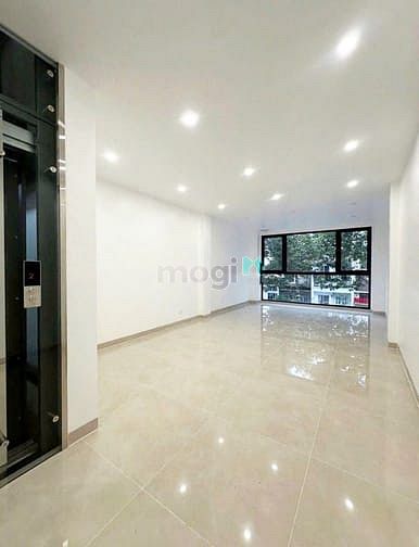 Hình ảnh Cho thuê nhà 174A Nguyễn Thiện Thuật, Quận 3.