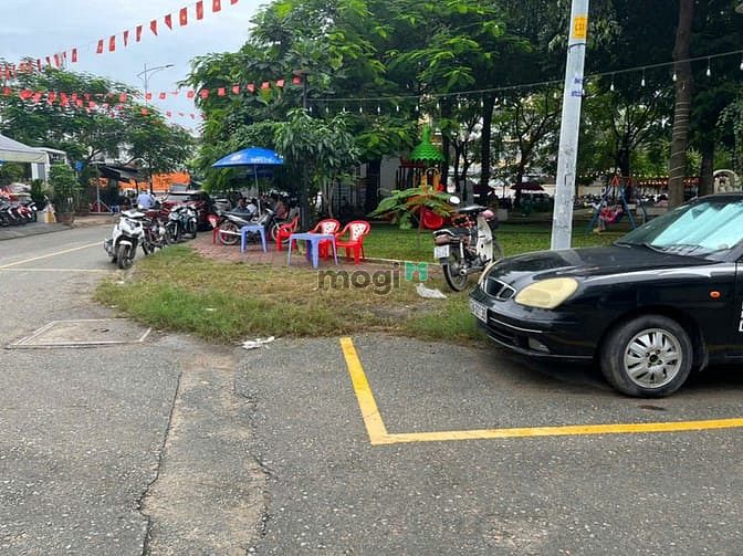 Hình ảnh Cần bán rẻ 115m2 thổ cư, 5x23m sau lưng bệnh viên Lê Văn Thịnh, Quận 2