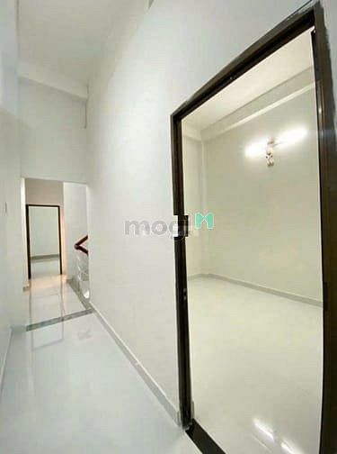 Hình ảnh Nhà cho thuê: 440/5D Lạc Long Quân Q11, (4x16m 3L 5pn 5wc)