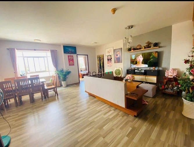 Hình ảnh Chung cư Nam Kỳ Khởi Nghĩa, Q3, 97m2, Thang Bộ, 2PN, 11tr/tháng.