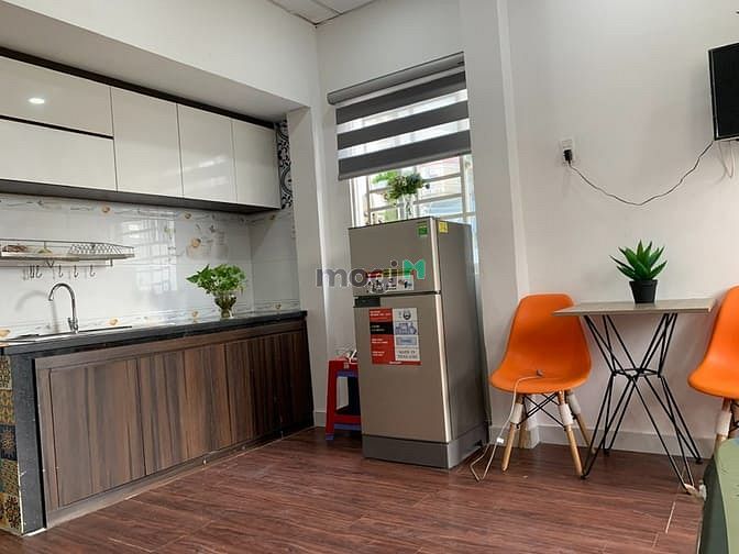 Hình ảnh Cho thuê Chdv đầy đủ nội thất có ban công thoáng. Hồ Hảo Hớn Q1 6.5tr