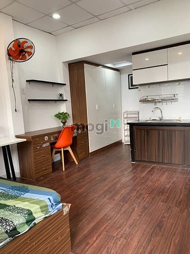 Hình ảnh Cho thuê Chdv đầy đủ nội thất có ban công thoáng. Hồ Hảo Hớn Q1 6.5tr