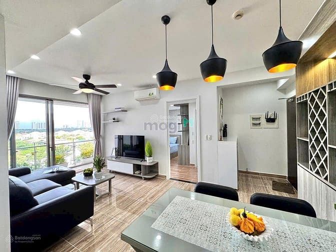 Hình ảnh View biệt thự đẹp xuất sắc chung cư Hưng Phúc, có ô xe định danh