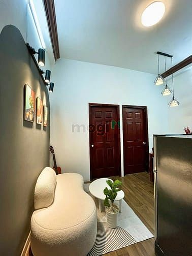 Hình ảnh Cho THuê 2PN 1WC 55m2. _ Ban Công Cưuc Thoáng _ Phongg ngủ to