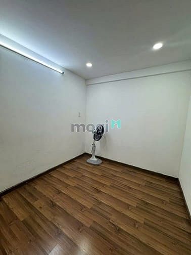 Hình ảnh Chung cư Nguyễn Chí Thanh, Q11: 10triệu/th, 3p ngủ lớn, 120m2, full NT