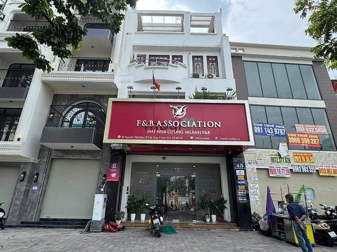 Hình ảnh Bán gấp nhà MT Nguyễn Thái Học, Quận 1, DT 7,1 x 20,1m, HĐT 200 triệu/