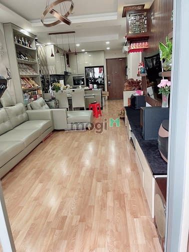 Hình ảnh Cho thuê Gold View 2PN2WC, nhà đẹp, tầng thoáng đẹp: 18tr/th