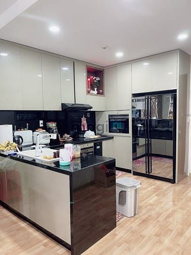 Hình ảnh Cho thuê Gold View 2PN2WC, nhà đẹp, tầng thoáng đẹp: 18tr/th