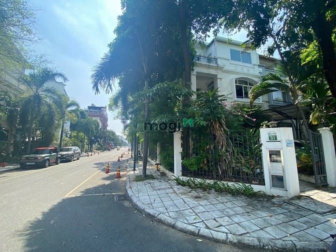 Hình ảnh Cho thuê biệt thự Hưng Thái 2, Pmh, Q7 chỉ 33tr