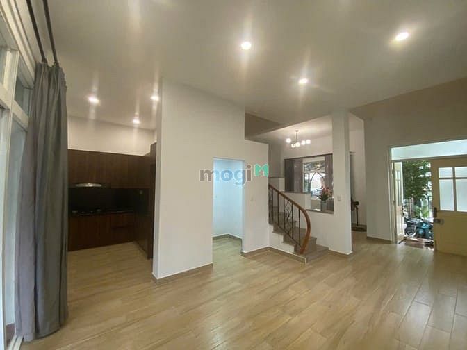 Hình ảnh Cho thuê biệt thự Hưng Thái 2, Pmh, Q7 chỉ 33tr