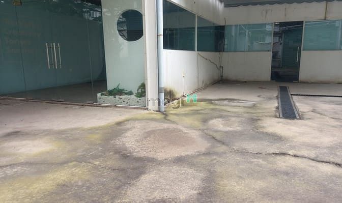 Hình ảnh Đang cần cho thuê lâu dài lô đất 2 mặt tiền đường Bát Nàn 12x25m