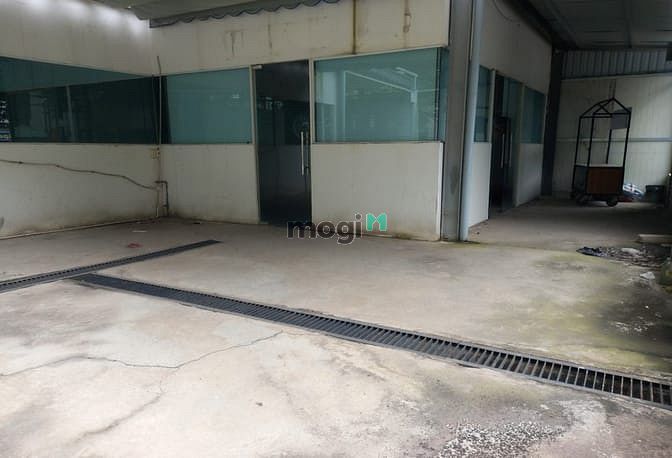 Hình ảnh Đang cần cho thuê lâu dài lô đất 2 mặt tiền đường Bát Nàn 12x25m