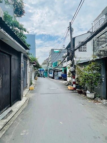 Hình ảnh CHDV ĐH Văn Lang 125,5m2 nguồn thu 40tr/tháng - Đặng Thuỳ Trâm