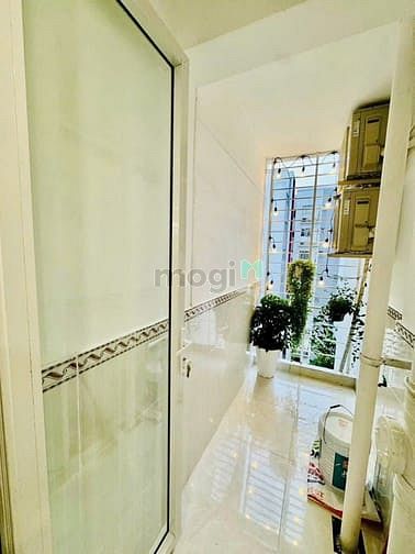 Hình ảnh Chung cư phúc yên 3PN, 2wc, 99m2 full nội thất cao cấp giá 12,5tr/th