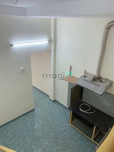 Hình ảnh Nhà cho thuê: MT Thái Phiên Q11, (4x14m 2 Lầu)