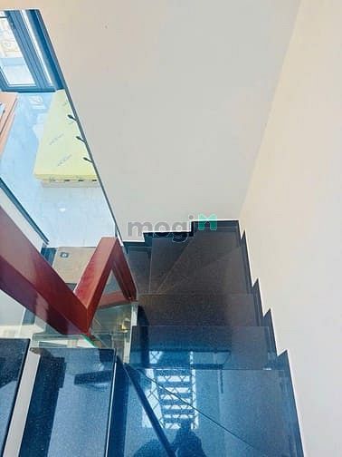Hình ảnh Nhà 5 tầng hẻm 3m chỉ hơn 4 tỷ