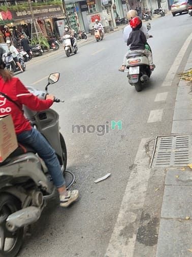 Hình ảnh Bán nhà mặt phố Khâm Thiên, vỉa hè 5m, KD sầm uất ( Thông tin thật)