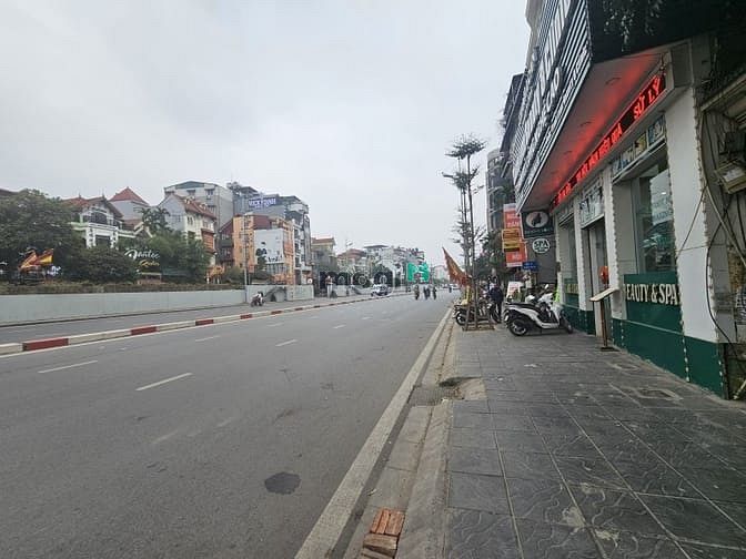 Hình ảnh Mặt Phố Âu Cơ – Tây Hồ - Hồ Tây – 85 M2 – 2 T – MT 5 M – Giá 28.6 Tỷ.