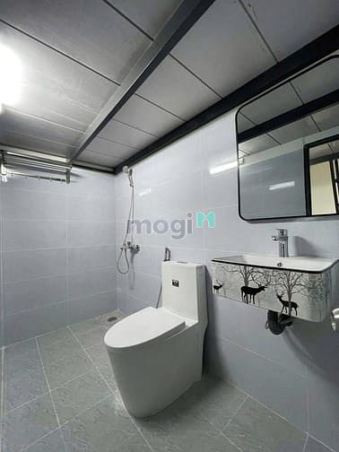 Hình ảnh Duplex cửa sổ lớn gác cao full nội thất gần KCX Tân Thuận giá rẻ