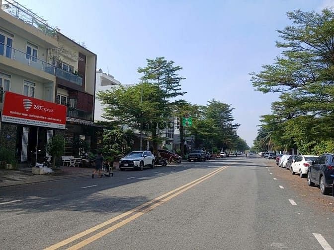 Hình ảnh Bán Đất dự án Khu Dân Cư Nam Long Quận 9 Đường 20M ngang 12M sổ Đỏ