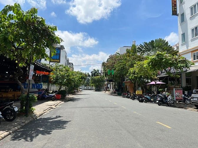 Hình ảnh Thuê nhà phố có thang máy khu Hưng Gia 4, Phú Mỹ Hưng tiện kinh doanh