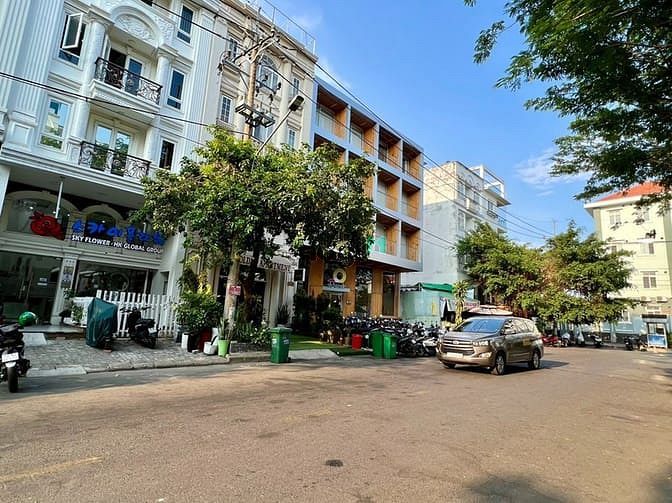 Hình ảnh Nhà mặt tiền khu Hưng Gia, Phú Mỹ Hưng thuê để kinh doanh và ở