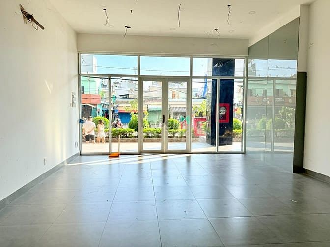 Hình ảnh Bán căn Shophouse 1 trệt 1 lầu mặt bằng kinh doanh mặt tiền đường số 7