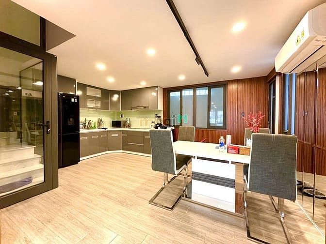 Hình ảnh Nhà Phố Hiện Đại - Vị Trí Đắc Địa Sát Mặt Tiền Huỳnh Tấn Phát Quận 07