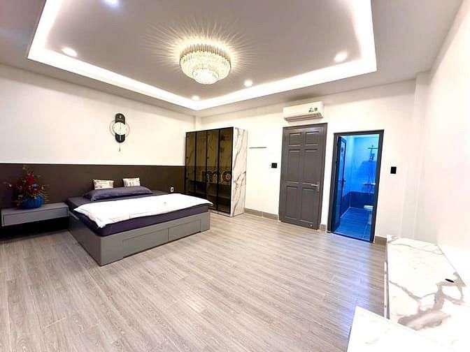 Hình ảnh Nhà Phố Hiện Đại - Vị Trí Đắc Địa Sát Mặt Tiền Huỳnh Tấn Phát Quận 07