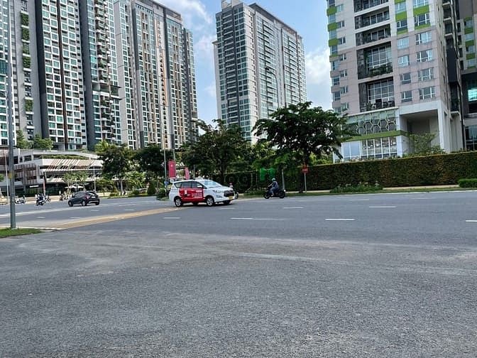 Hình ảnh Bán gấp đất 200m2, 10x20m , Khu 1, Ủy Ban Thạnh Mỹ Lợi, Quận 2 giá rẻ