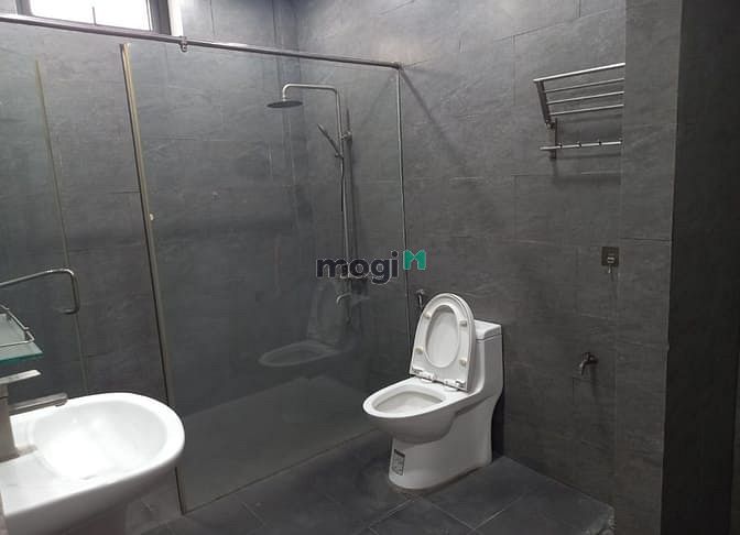 Hình ảnh Cần cho thuê căn nhà 1 trệt 3 lầu 1 sân thượng đường 46-CL, Cát Lái